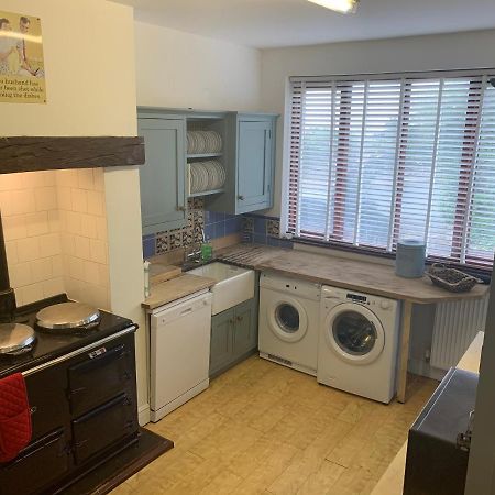 Wyndcliffe Villa Grange-over-Sands Bagian luar foto